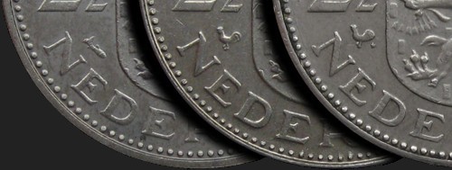 Symbole dyrektorów mennicy na monetach 2.5 guldena 1969-1980