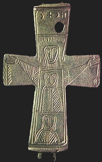 Krzyż z brązu z przełomu X i XI wieku
